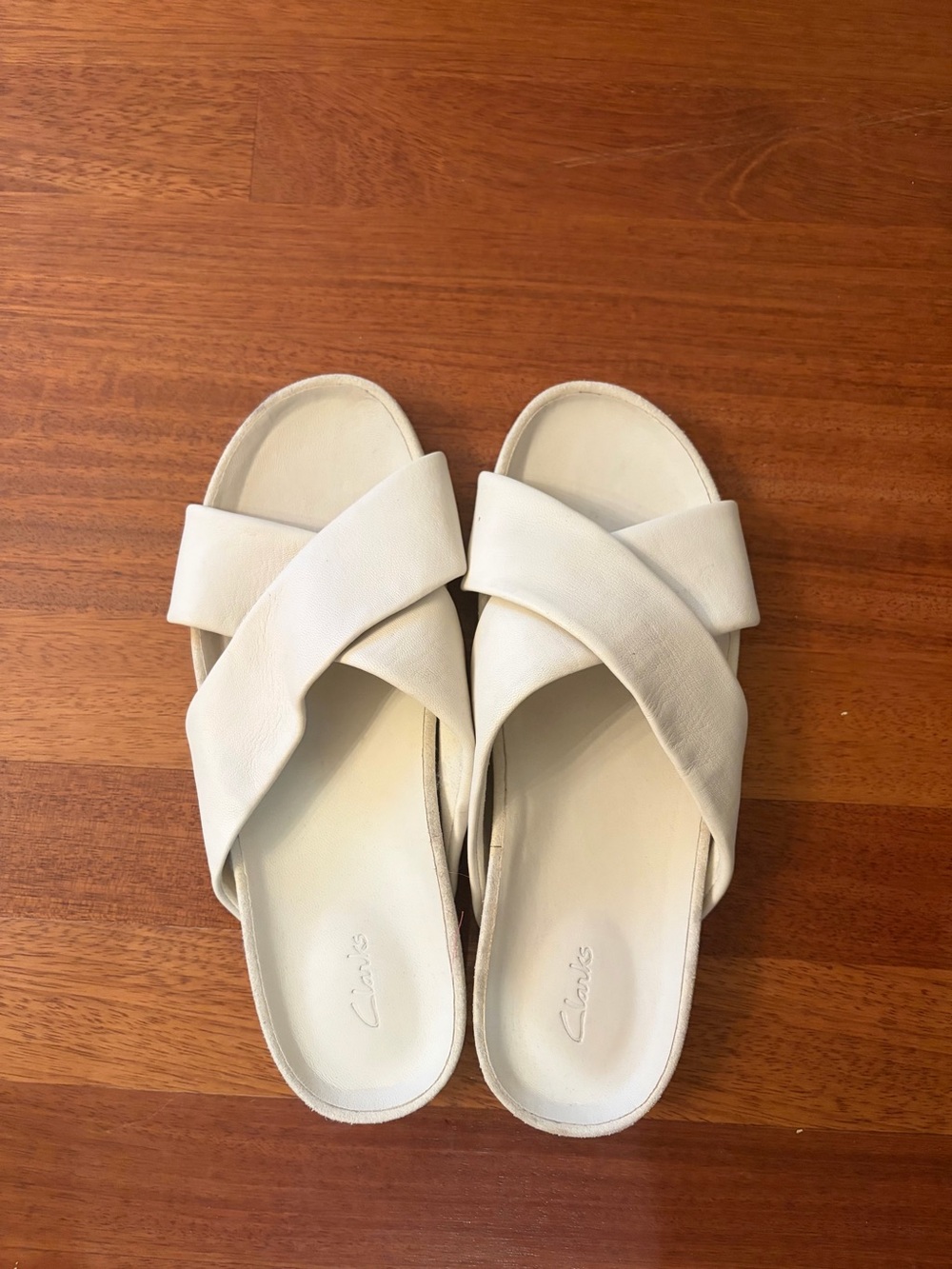 Clarks Women's Ivory Crossband Slide Sandals